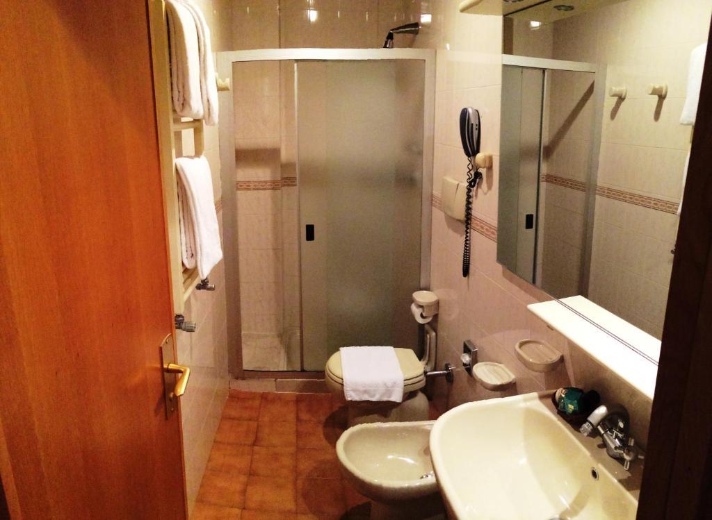 Eden Hotel ヴァラッツェ 部屋 写真